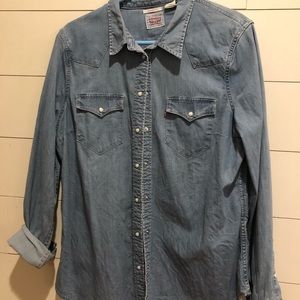 Levi’s denim snap button up